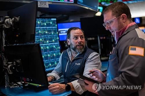 뉴욕증시, 관세 불확실성에 하락…다우 0.55%↓·나스닥 0.82%↓ 마감