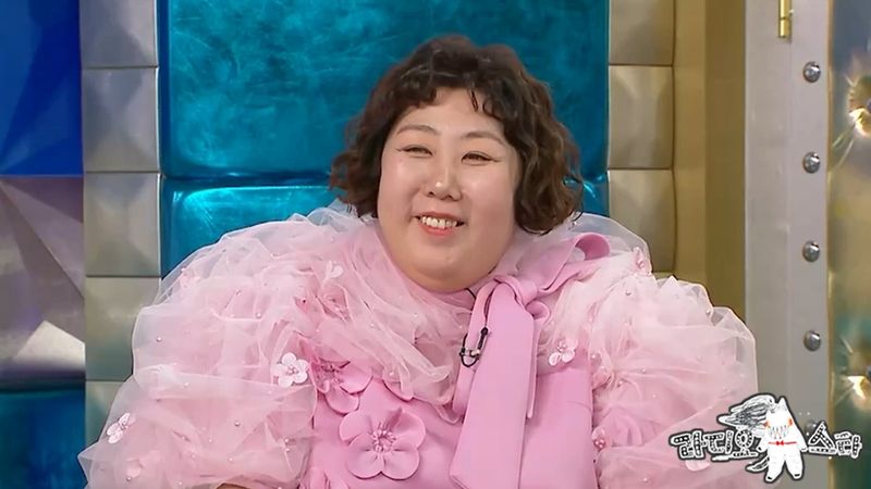 “스테이크 두고 눈치 전쟁”…신기루, ‘라디오스타’에서 경조사 먹방 비화→폭소 유발 / MBC