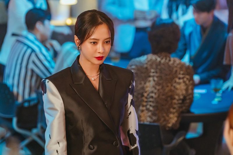 “송지효·현봉식·이봉련, ‘컨피던스맨KR’ 카리스마 폭발→첫 방송 기대 고조”