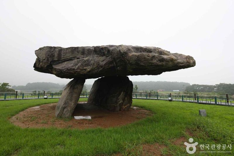 사진 = 포토코리아(한국관광공사) 강화 고인돌