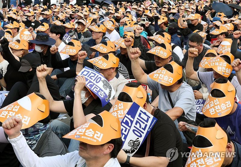 노사 협상 변수 증폭…현대차·HD현대중 동반 파업→울산 제조업 불확실성 심화