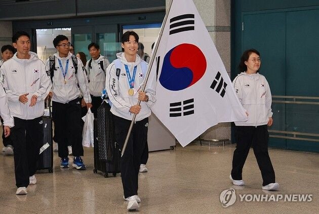 “10초33 질주”…이재성, 실업단대항 육상 100m 우승 / 연합뉴스