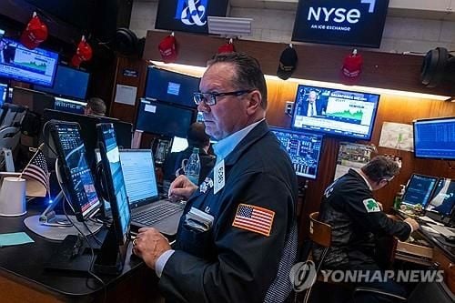 뉴욕증시, 美 고용쇼크에 다우 0.5% 하락…경기둔화 우려 확산
