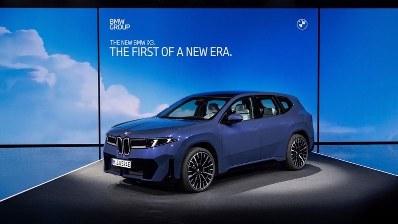 노이어 클라쎄 혁신 담은 SDV”…BMW 뉴 iX3, 전기차 기술경쟁 본격화→시장재편