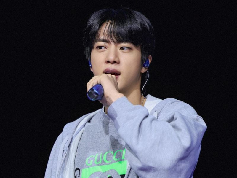 “3관왕으로 입증된 글로벌 존재감”…방탄소년단 진, ‘아이돌픽’ 8월 베스트 아티스트→대중의 선택