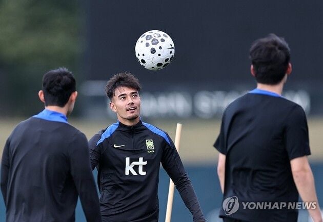 “A매치 데뷔”…카스트로프, 미국전 교체투입 국외 태생 혼혈 첫 출전 / 연합뉴스