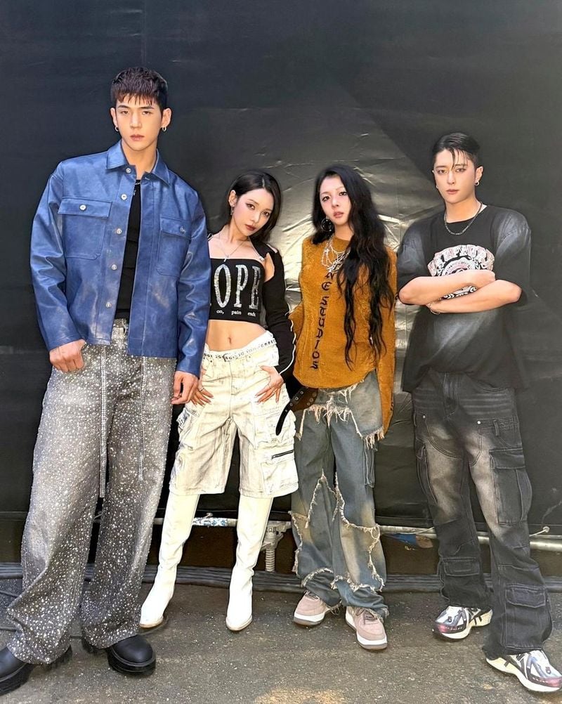 “카드, 강렬한 무대로 전 세계 홀렸다”→‘K-Pop Festival 2’서 혼성그룹 저력 / 알비더블유, DSP미디어