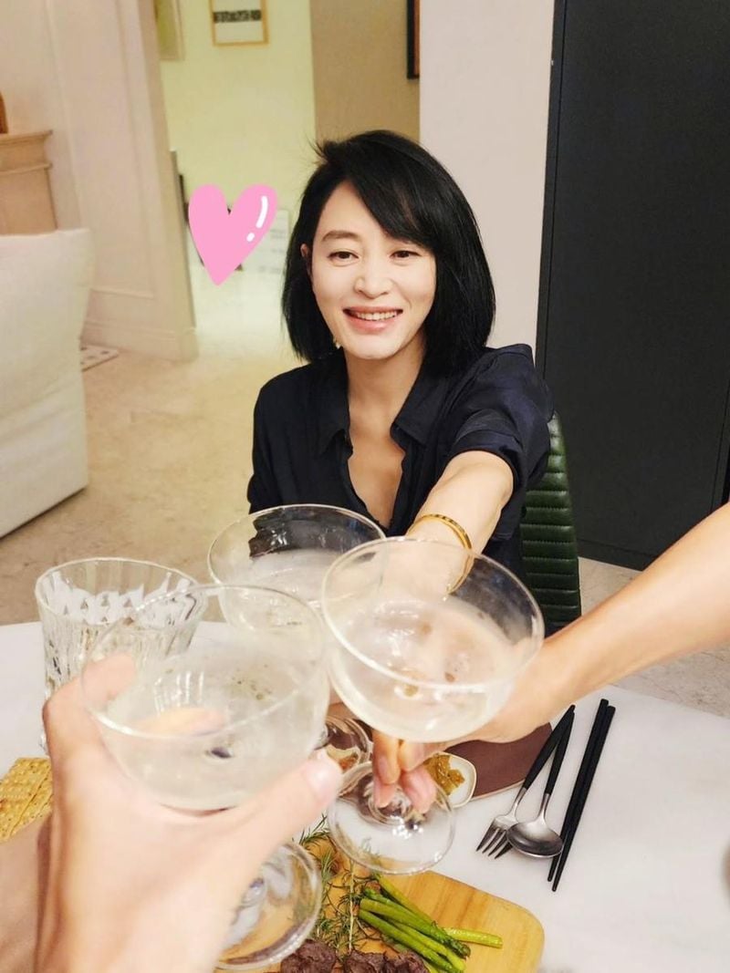 배우 송윤아 인스타그램