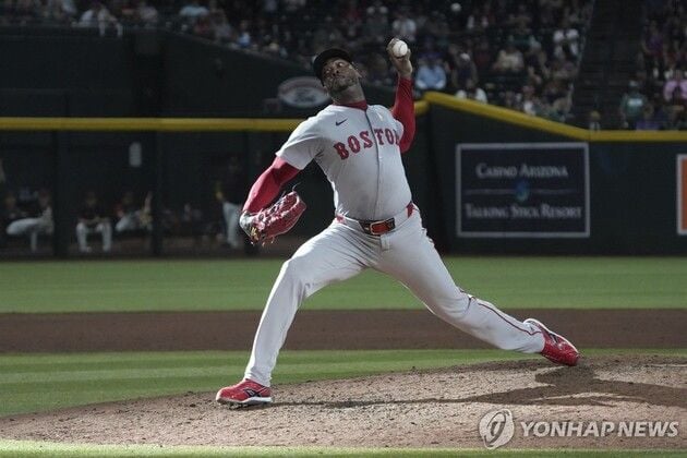 “1이닝 4탈삼진 진기록”…채프먼, 스트라이크아웃 낫아웃 포함 진귀한 기록 달성 / 연합뉴스