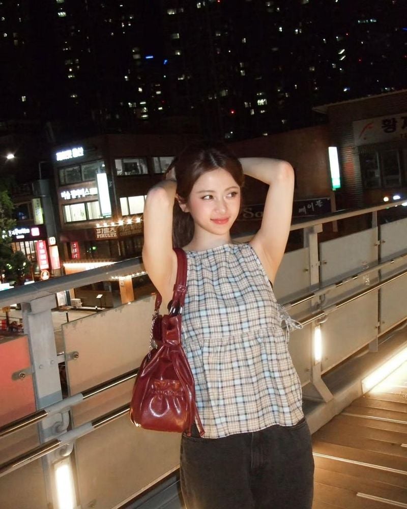 걸그룹 르세라핌 허윤진 인스타그램