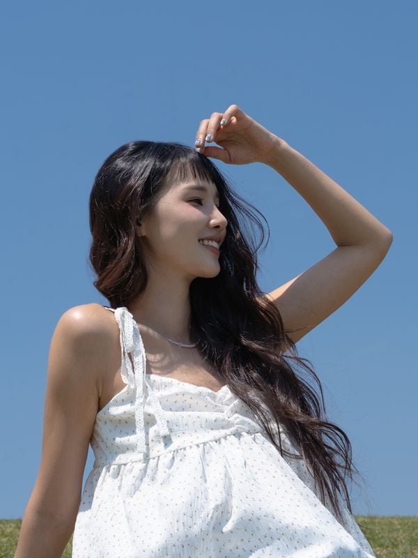 “트로트계 새로운 도전 예고”…황우림, 아츠로 에이전시 계약→도약 신호탄 / 아츠로