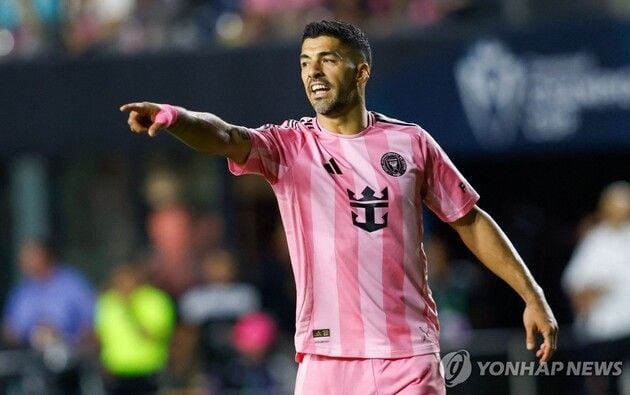 “침 뱉은 불미스러운 행동”…수아레스, MLS 3경기 추가 출전정지 / 연합뉴스