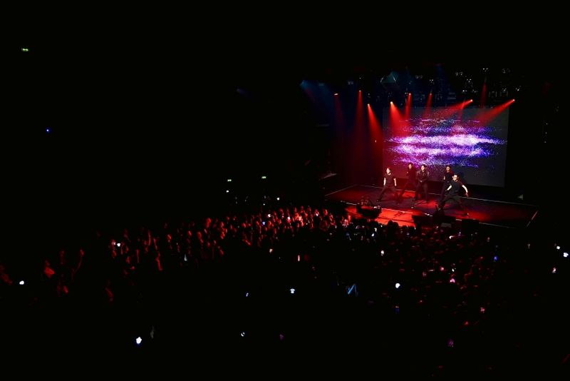 “원호, 파리 뜨겁게 물들였다”…‘STAY AWAKE’ 유럽 투어 첫 무대→팬심 폭발 / 하이라인엔터테인먼트