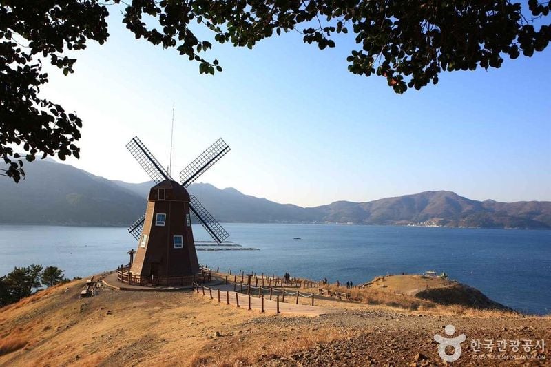 사진 = 포토코리아(한국관광공사) 거제 바람의 언덕