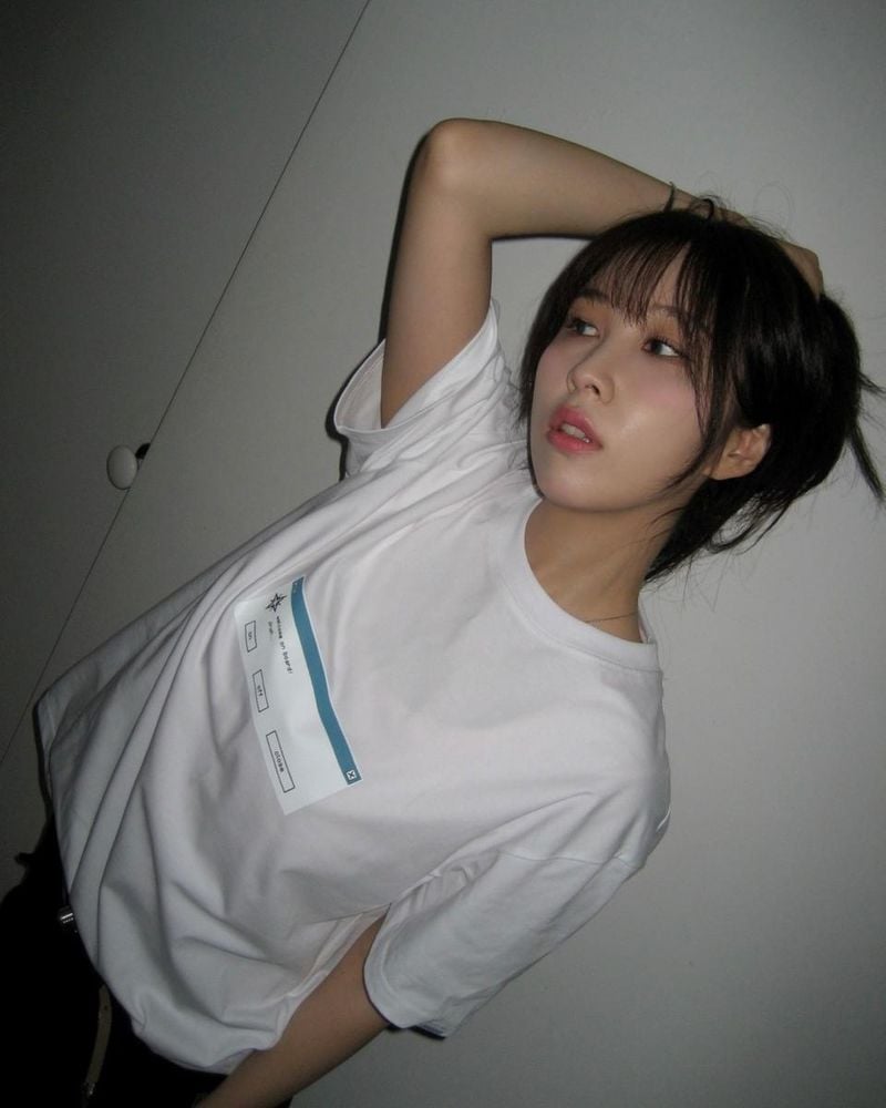 “권진아X사파리스팟 협업 굿즈”…‘진아온 코퍼레이션’ 팬미팅→픽셀 오피스 감성 / 어나더