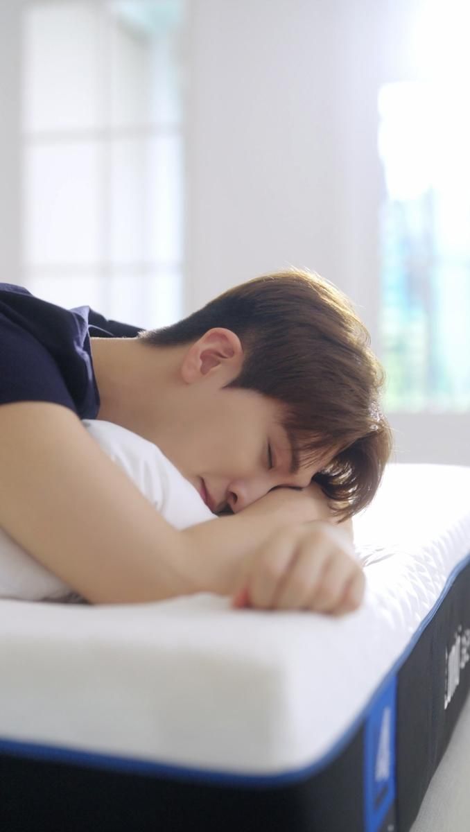“글로벌 앰배서더로 아시아 사로잡다”…갓세븐 영재, ‘LUNIO’ 모델 발탁→K-POP 영향력 확장 / LUNIO