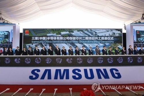 한미 반도체 장비 규제 불확실성…삼성전자·SK하이닉스 중국 공장 운영 부담 증가
