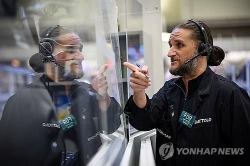 뉴욕증시 혼조…‘오라클’ 36% 급등에도 다우지수 0.48% 하락