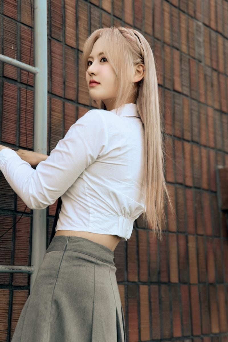 “경서(경서예지), ‘라라라’ 한중 리메이크→15년 만에 감성 소환” / 에버그로우