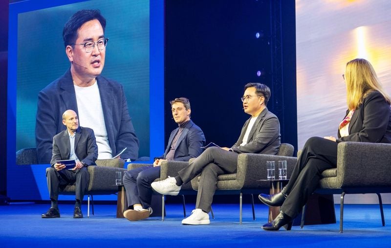 차량용 OLED 혁신 가속…삼성디, 미래 모빌리티 플랫폼 전환→시장 주도권 쟁탈