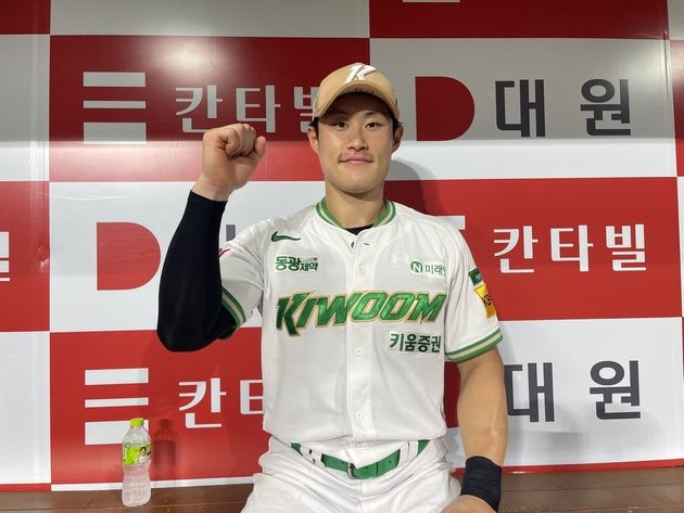 “데뷔 100경기 만에 홈런”…주성원, 4타수 2안타 2타점 활약 / 연합뉴스