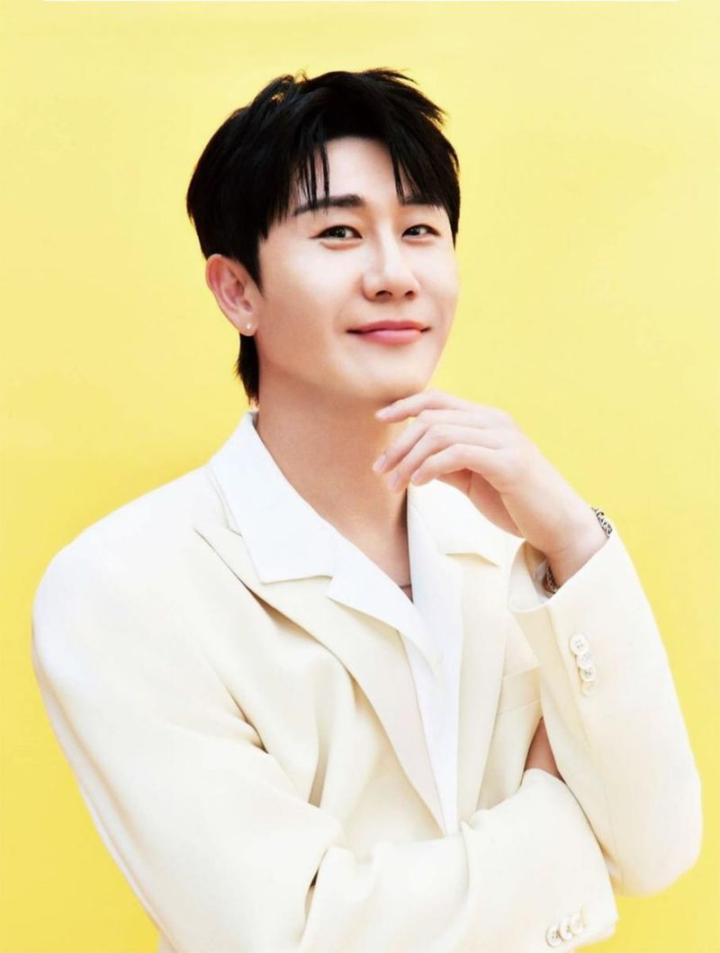 영탁, 팬클럽, 데뷔 20주년 맞아 6830만 원 유니세프 기부→“아이들 위해 함께해요”