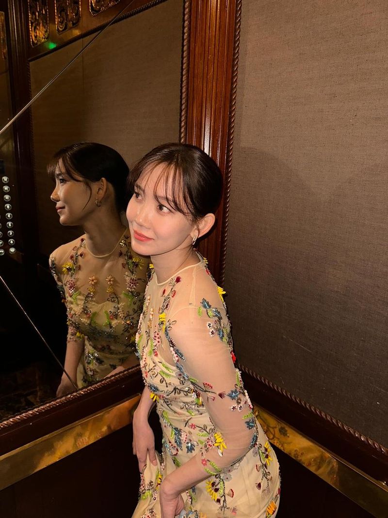 배우 신현빈 인스타그램