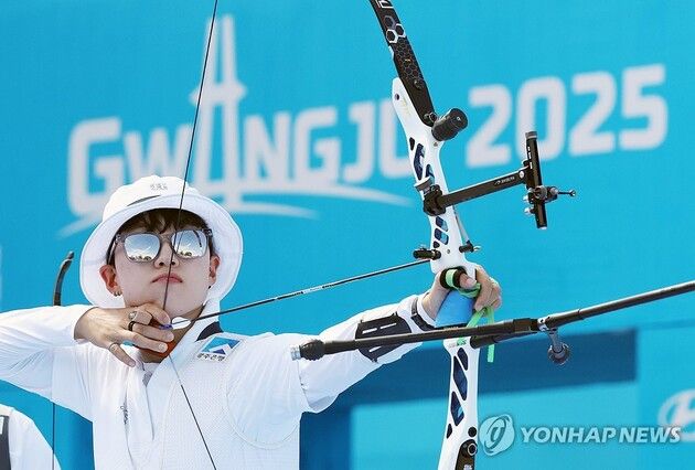 “8강 전원 진출”…안산·강채영·임시현, 광주 세계양궁 8강 선착 / 연합뉴스