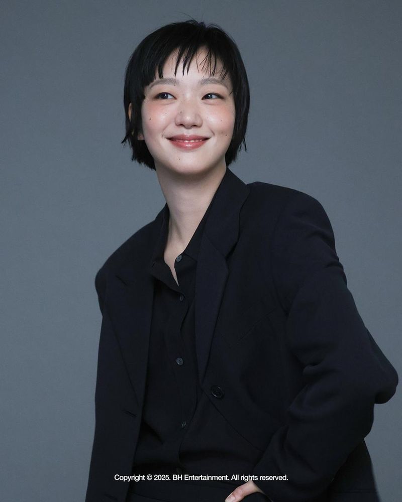 “깊어진 눈빛, 우정의 무게”…김고은, ‘은중과 상연’ 화보 속 감정 연기→넷플릭스 공개 앞둬 / BH엔터테인먼트