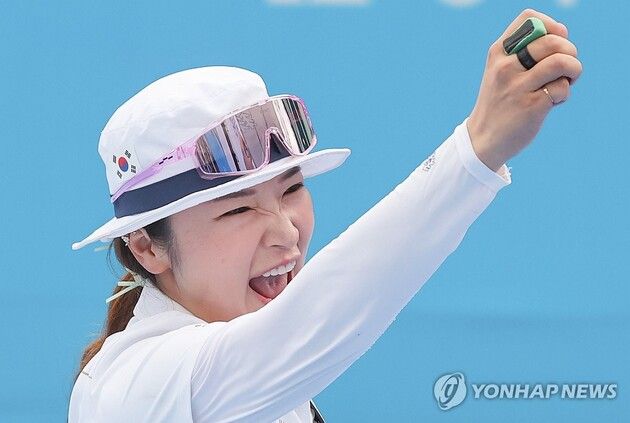 “광주서 정상 등극”…강채영, 세계양궁 첫 개인전 금메달 10년만에 획득 / 연합뉴스