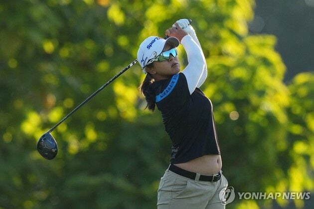 “버디 5개 집중력”…김세영, LPGA 퀸시티 2R 공동 5위로 선두 3타 차 / 연합뉴스