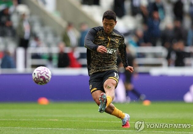 “볼테마데 결승골”…황희찬 침묵한 울버햄프턴, 뉴캐슬에 0-1 패배 / 연합뉴스
