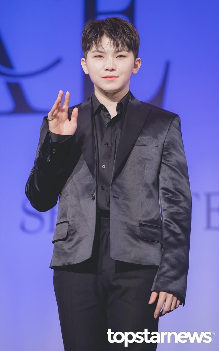 세븐틴 우지 / 톱스타뉴스 HD포토뱅크