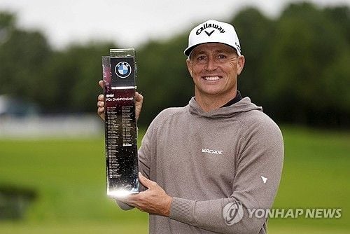 “18번 홀 극적 버디”…알렉스 노렌, BMW PGA 챔피언십 연장 우승 / 연합뉴스