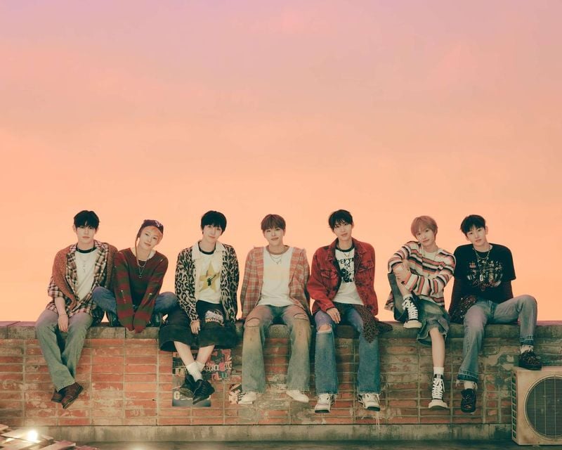 “킥플립, 일곱 소년의 반전 밴드 변신”…‘My First Flip’ 컴백 티저→설렘 폭발 / JYP엔터테인먼트