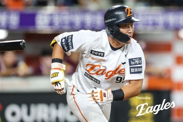 “황영묵 3타점 활약”…한화, 키움 꺾고 1위 LG와 3경기 차 추격 / 연합뉴스