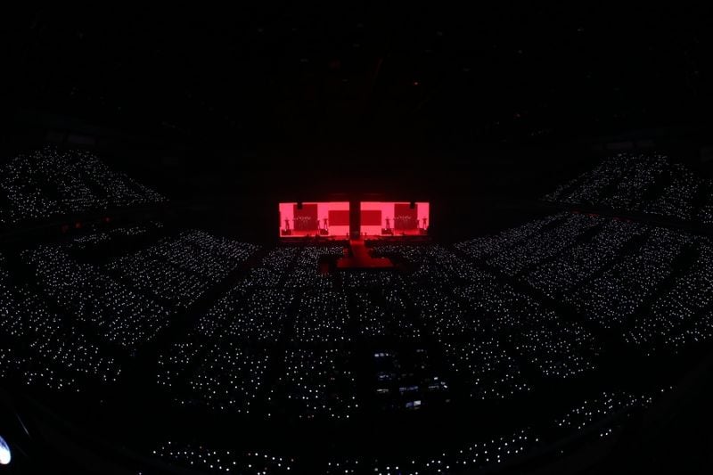 “에이티즈, 사이타마를 홀렸다”…'Ash' 퍼포먼스→글로벌 팬 열광 / KQ엔터테인먼트