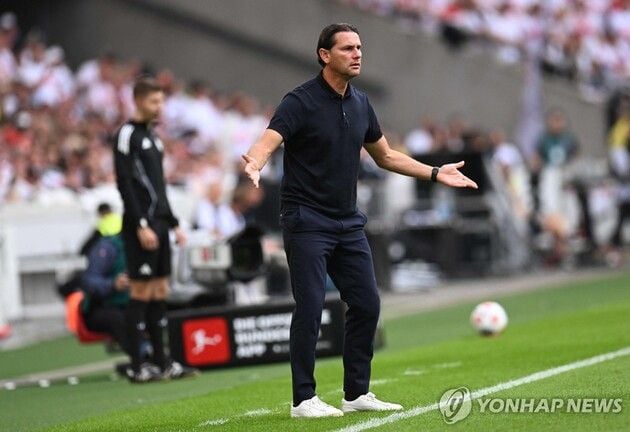 “감독 경질 충격”…카스트로프 소속 묀헨글라트바흐 개막 3경기 무득점 부진 / 연합뉴스