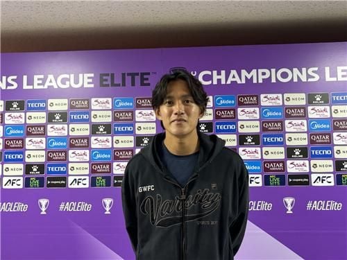 “역사적 ACLE 첫 골”…홍철, 강원 데뷔전 결승골로 2-1 역전승 / 연합뉴스