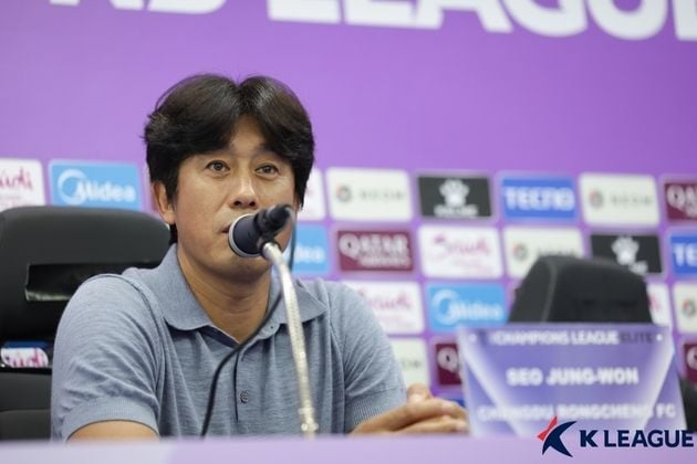 “역전패 아쉬움”…서정원, 울산 상대 ACLE 데뷔전 1-2 패 / 연합뉴스