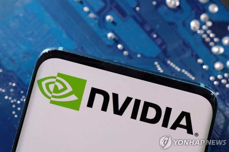 ‘엔비디아’ 3% 하락…中 ‘RTX 6000D’ AI 칩 구매 금지 영향