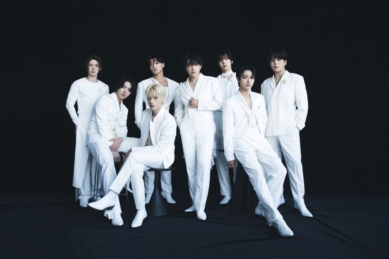 “에이티즈, 오리콘 1위로 증명한 존재감”…‘Ashes to Light’→日 차트 석권 / KQ엔터테인먼트