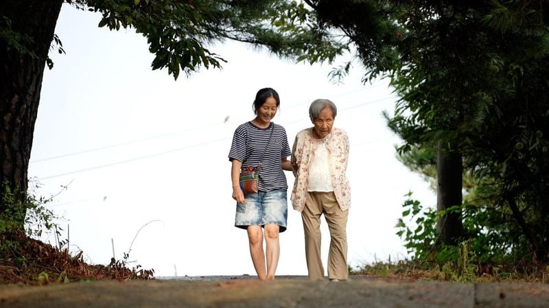 “아흔에도 오르는 산길”…‘한국기행’ 저속노화 달인들, 건강의 철학→삶의 속도 바꾼다 / EBS