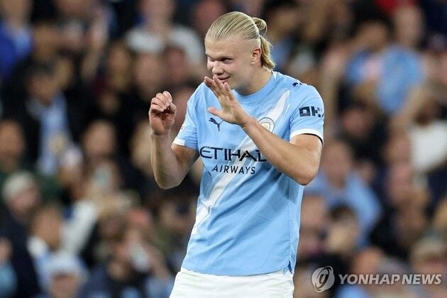 “UCL 49경기 50골 신기록”…홀란, 맨시티 승리 이끌며 최연소 2위 등극 / 연합뉴스