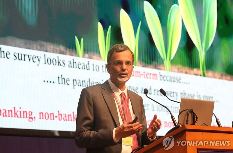 인도 "미, 대러 제재 관세 11월 말 이후 철회 전망"…기본관세도 15%로 인하 시사