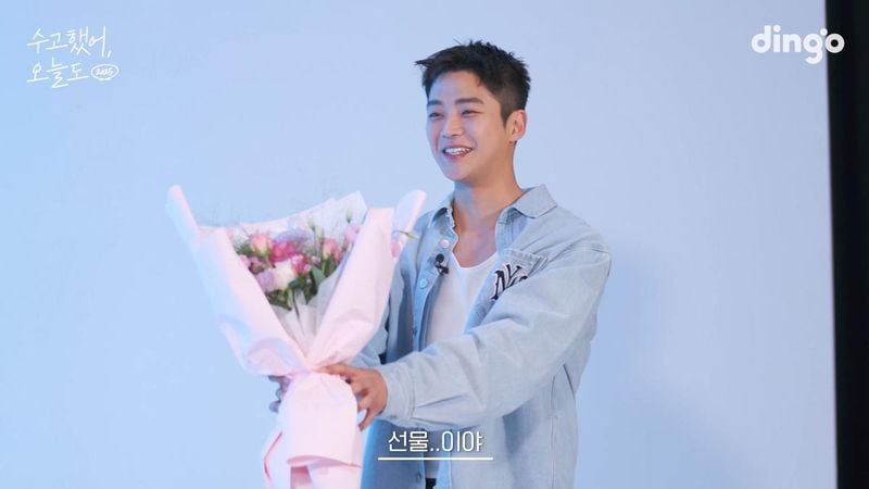 “팬을 위한 깜짝 선물”…로운, ‘수고했어 오늘도’서 투병 팬 감동시켰다→진심 전한 따뜻한 순간 / 딩고