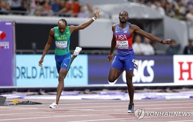 “46초52 금빛 질주”…벤저민, 세계선수권 남자 400m 허들 첫 우승 / 연합뉴스