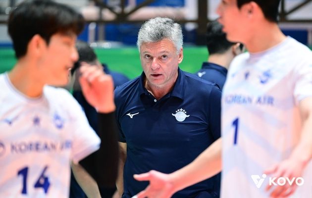 “세트 스코어 3-0 완승”…대한항공, 헤난 감독과 컵대회 첫 우승 / 연합뉴스