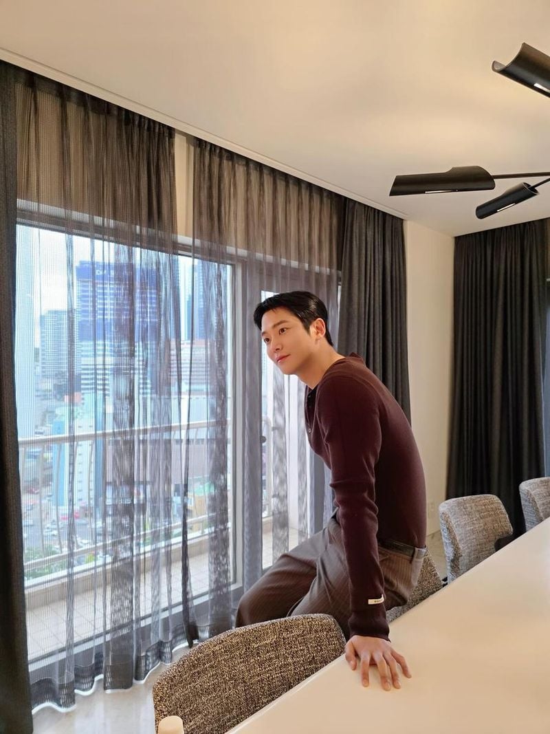 가수, 배우 로운 인스타그램