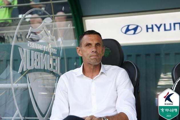 “김천에 1-2 일격”…포옛, 전북 홈 패배 후 반성 / 연합뉴스